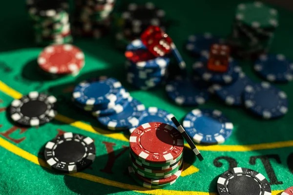Mobile phone displaying jitu77 login live roulette table with number grid