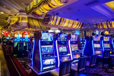 jitu77 login live blackjack table with dealer and player interface on mobile phone